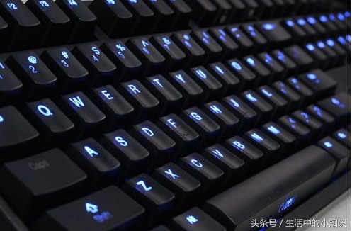 机械键盘按什么键变光 附：机械键盘变光的操作步骤