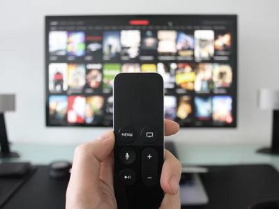 手机投屏到电视上怎么操作 电视怎么连接上手机进行投屏